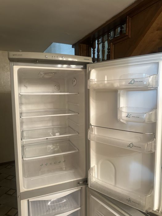 Продам холодильник samsung