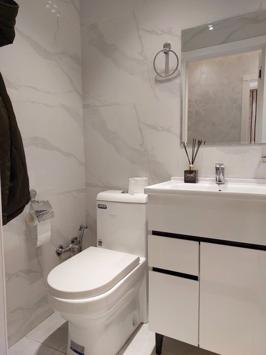 Метро БИЙ ( Горького) , Дипломатия. Аренда  помещения  95 м2.