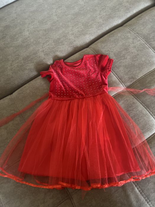 Платье на девочку