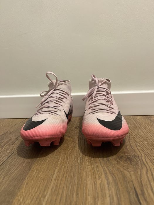 Ghete de fotbal MERCURIAL