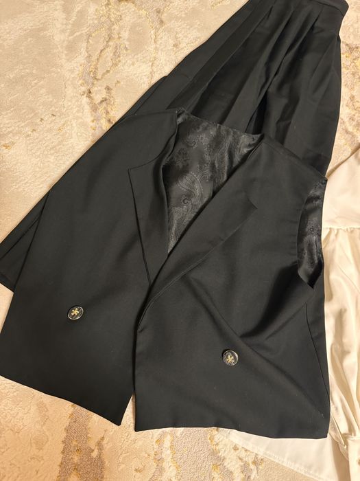 Пиджаки,школьная одежда