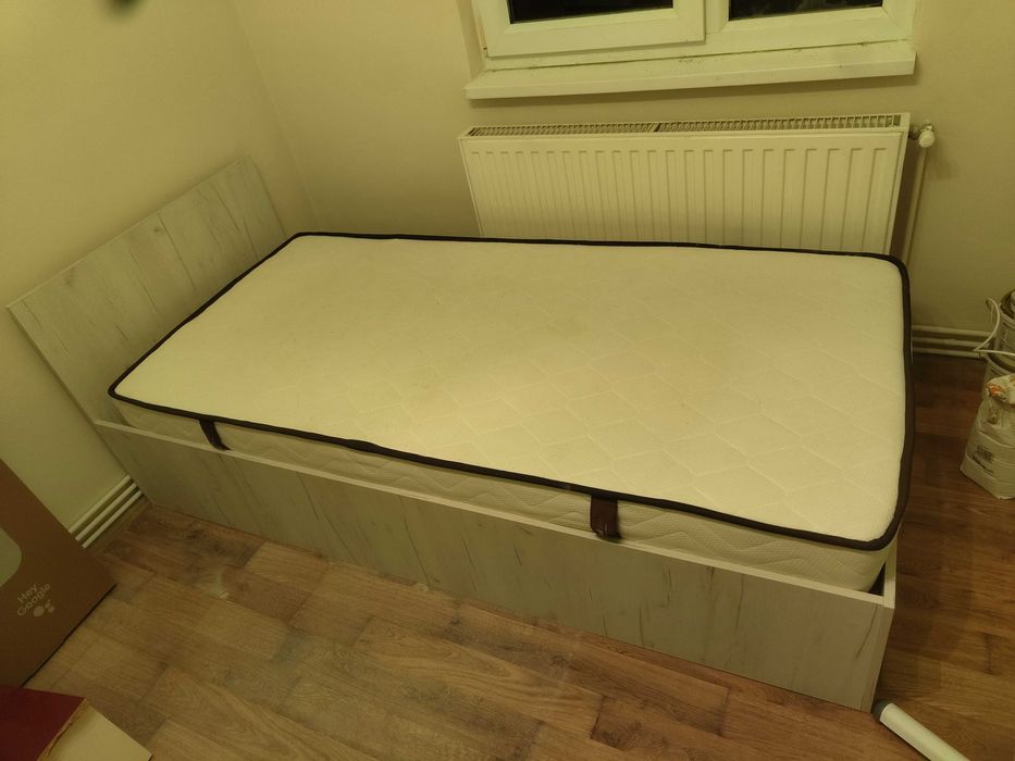 Pat 90 x 200 + Saltea