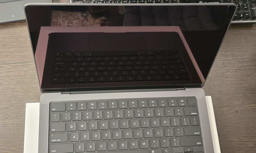 MacBook Pro 14 M4PRO 24/1TB новый