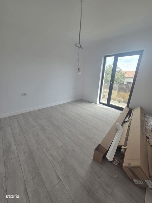 Vila parter + etaj  selgros malu mare