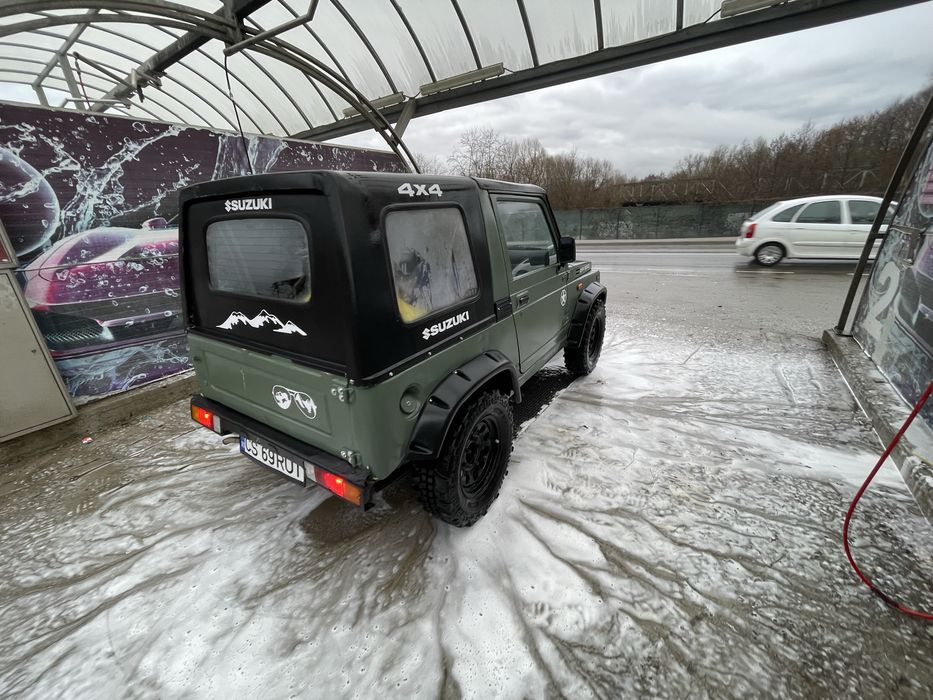 Suzuki samurai  an 1989