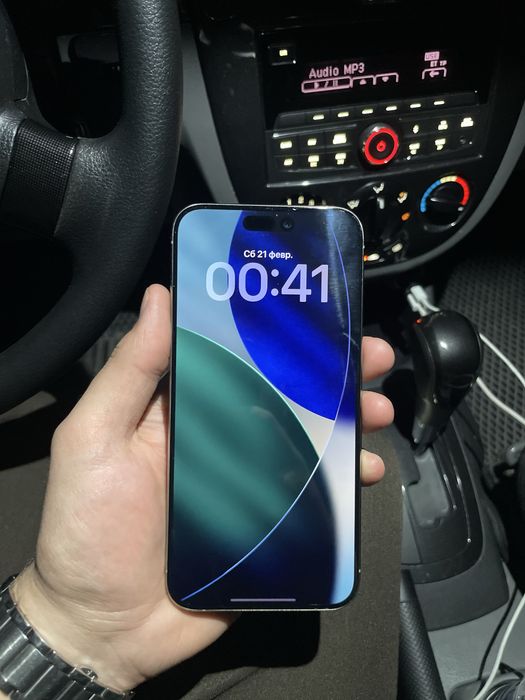 iphone 15 Max sotladi xolati zor 256Gb 90 %