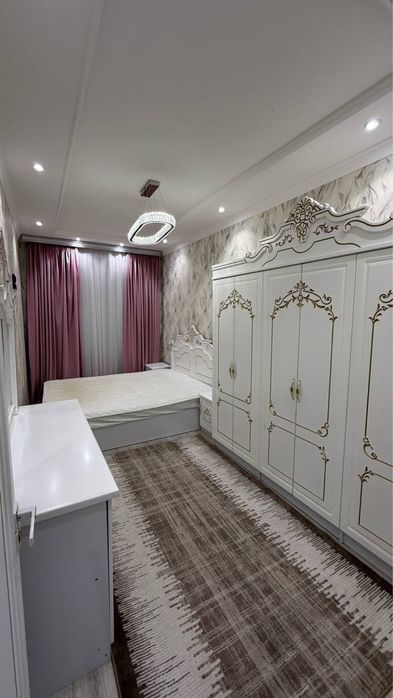 Чиланзар 19.  2 переделенная в 3 х.  Мебель техника