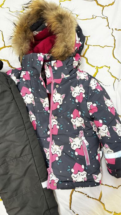 Продам зимний комплект для девочки