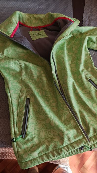 продам куртку/ветровку