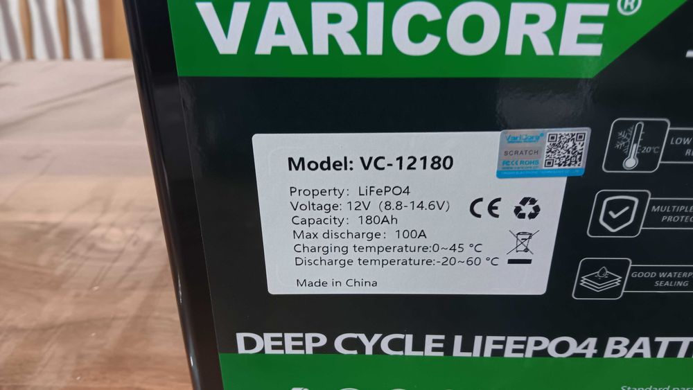 НОВ Тягов акумолатор 12V 180Ah