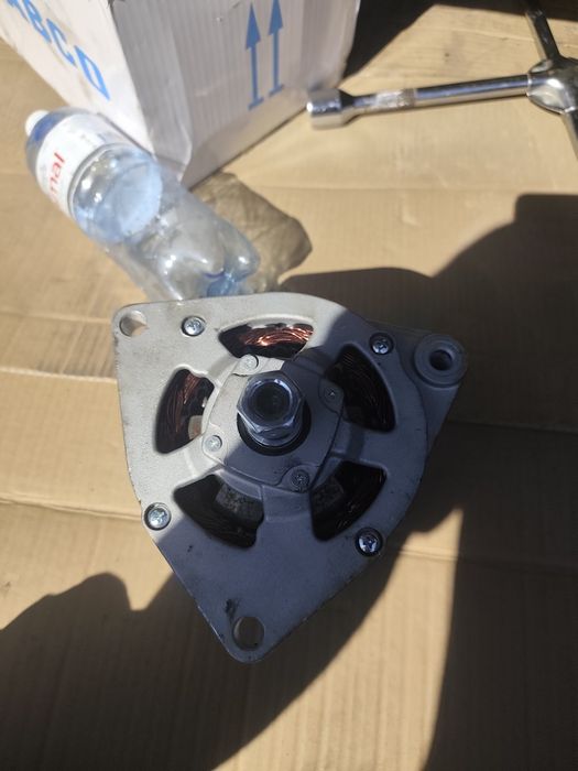 Генератор на мерседес оm 366 матор  патходит