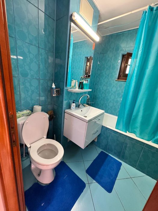Se vinde apartament 3 CAMERE
