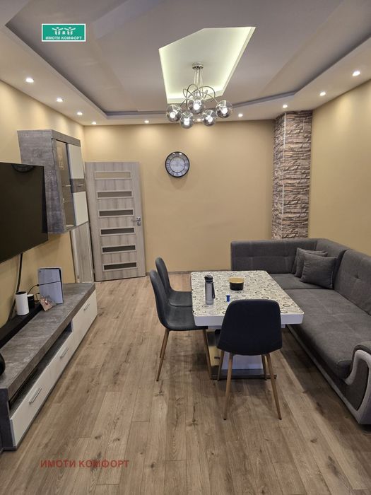 Продава се Тристаен апартамент в Варна, Младост 2 - 70 кв.м за 2558 €/кв.м - Снимка #1