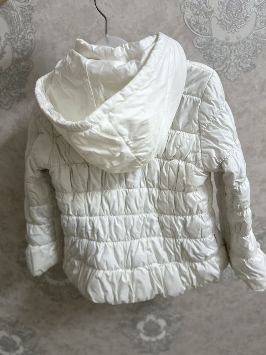 Продам детскую куртку.