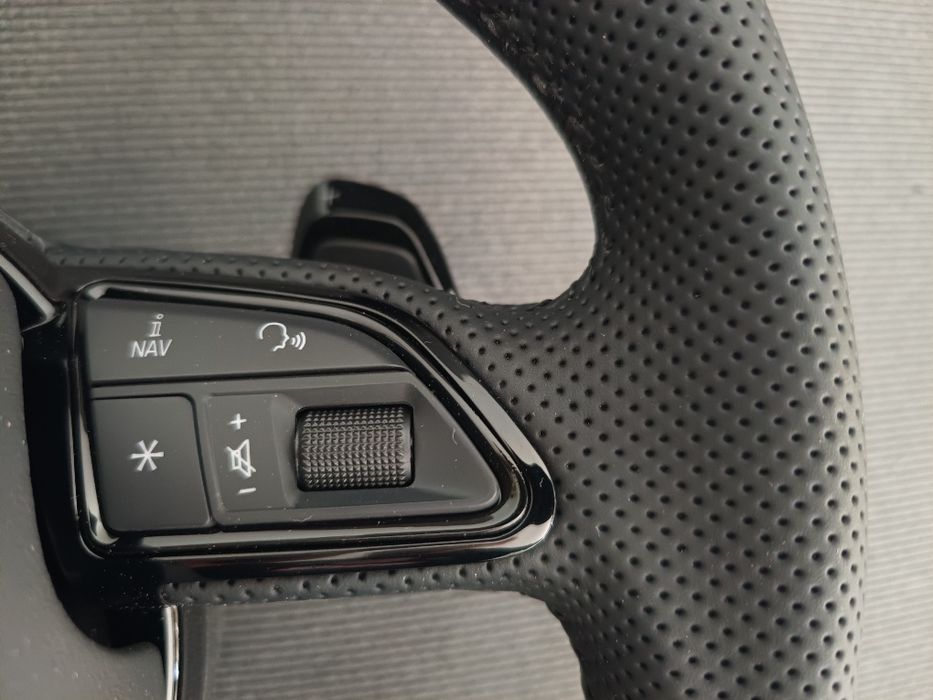 ТОП Волан S-line Audi A3 A4 A5 A6 A7 A8 Q3 Q5 Q7 комплект с Аербег