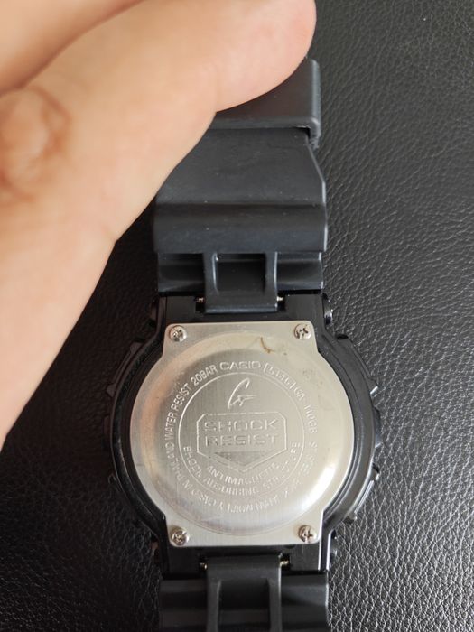 Casio G-Shock GA-110GB Black Gold, stare excelentă, ca nou