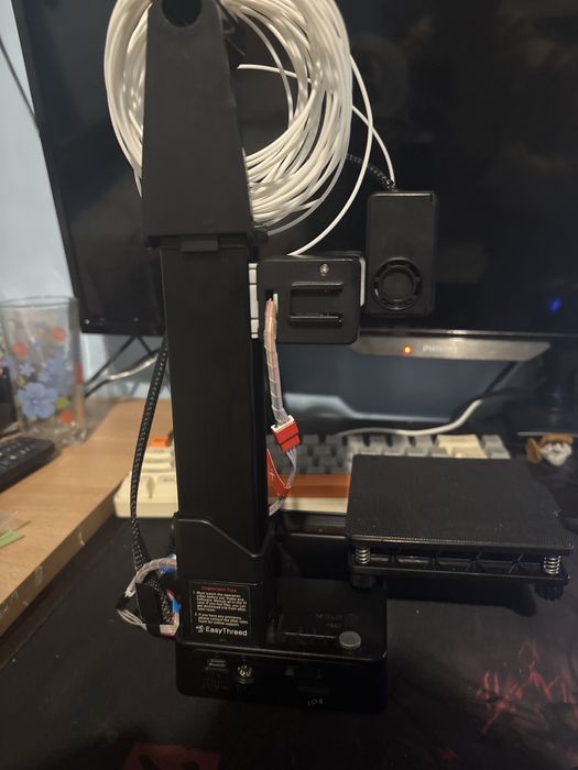 Продавам триде принтер