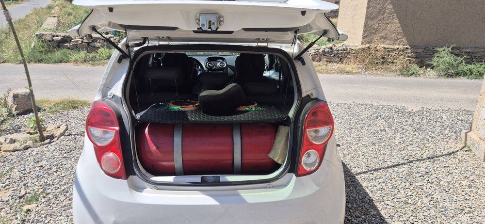 2016 spark sotiladi. Mexanika 430.000 yurgan