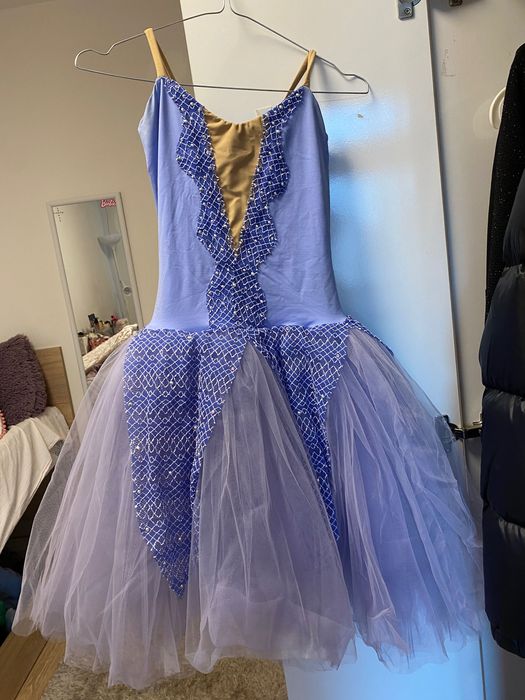 Балетна лилава рокля