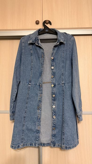 Джинсовое платье Stradivarius