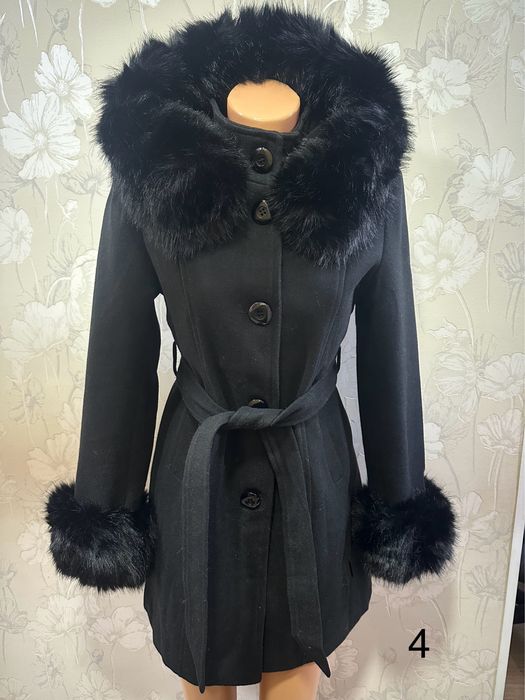 НОВО Дамски палта