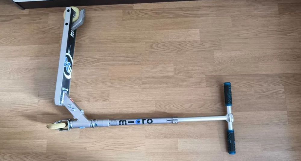 Тротинетка /Каскадьорски скутер MICRO XT STUNT MODEL/SWISS DESIGN