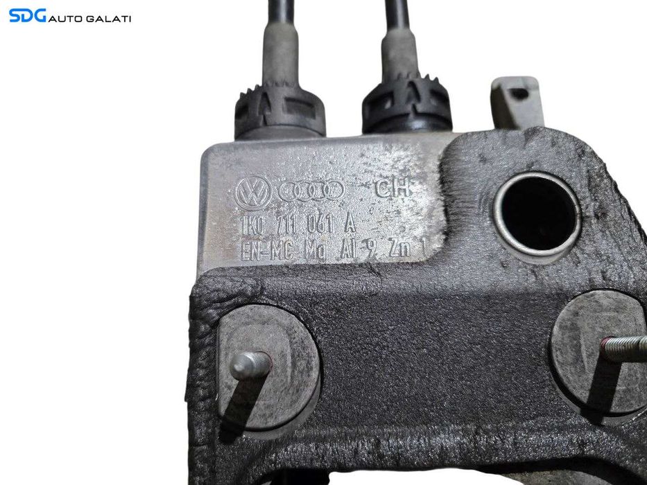 Timonerie Ansamblu Maneta Schimbator cu Sufe Cutie Viteze Manuala Volkswagen Golf 5 1.4 B BKG 2004 - 2008 Cod 1K0711061A 1K0711266A 1K0711265A [N4418]