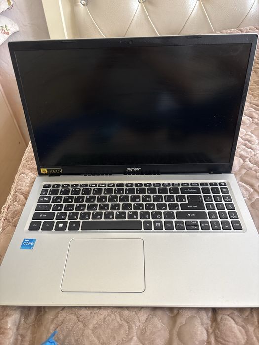 Ноутбук Acer.