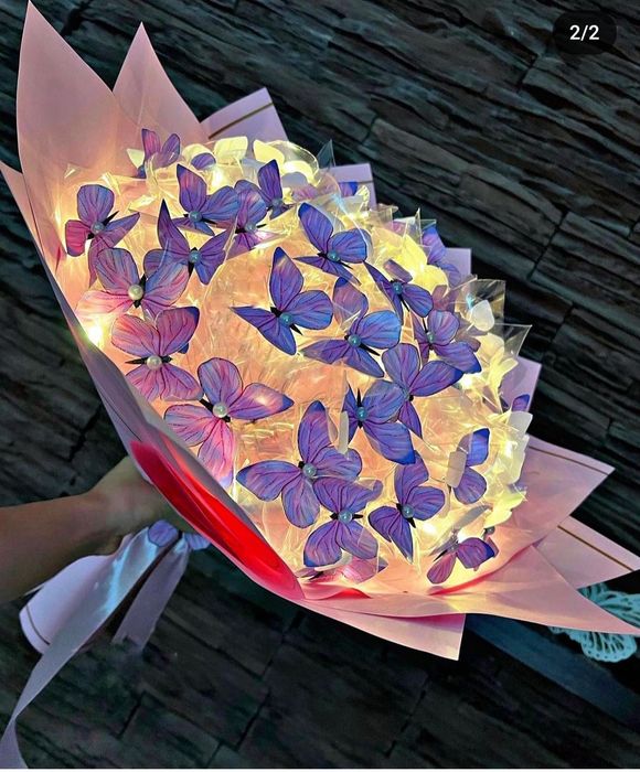 Шарлар учадиган Mandarin buket Gul Buket Babochka 21/101 tagacha Букет