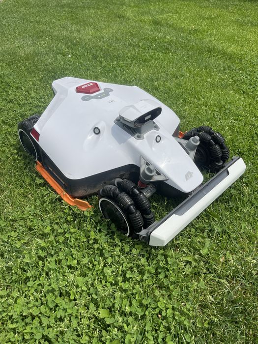 Mammotion LUBA 2 AWD 3000x 2025г косачка робот без кабел
