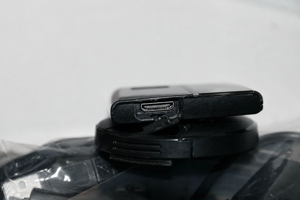 Mini USB (USB Mini-B).