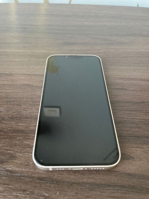 iPhone 13 Като нов Отличен
