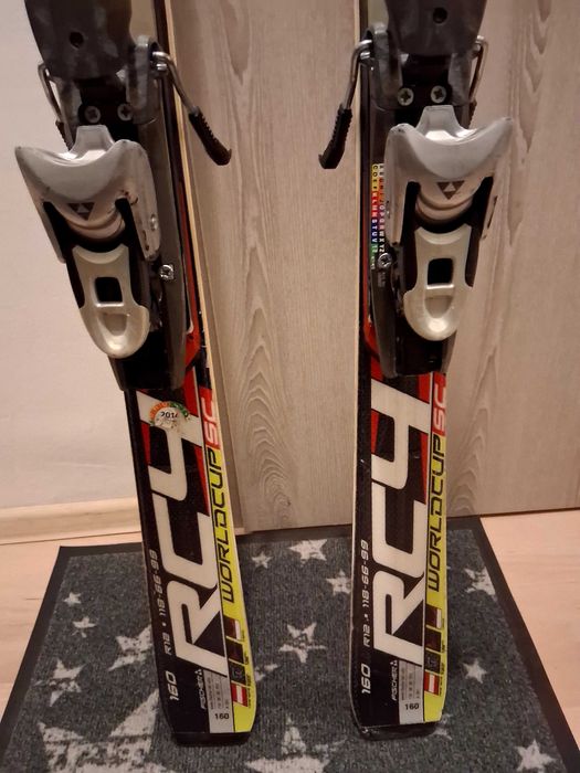 Ски 160см Fischer карвинг