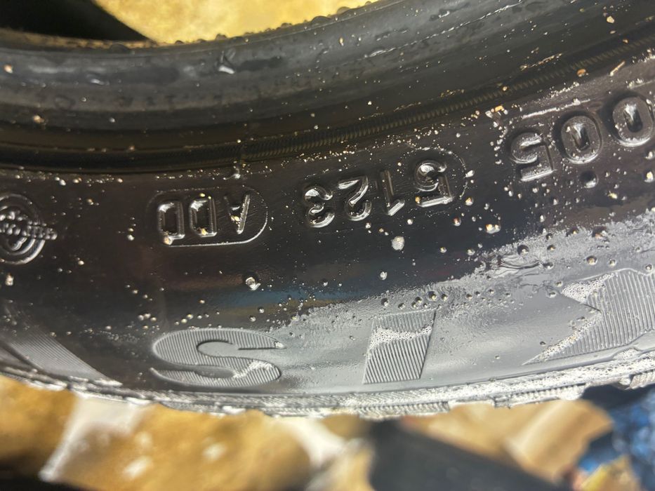 Гуми всесезонни 4 броя 215/50/17