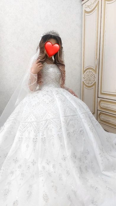 Kelin koylak sotiladi srochno