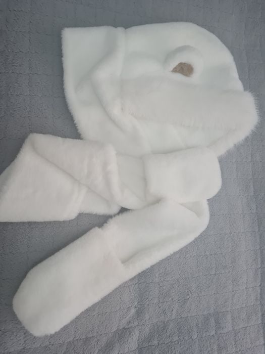 Продам шапочку с руковичками