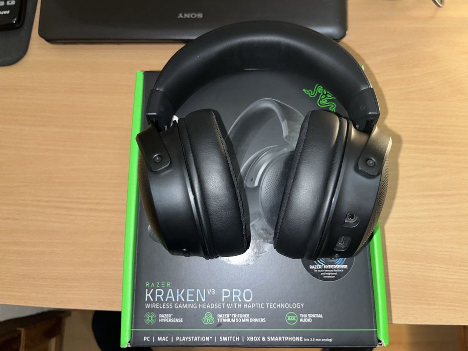 Слушалки Razer KRAKEN v3 PRO +поставка
