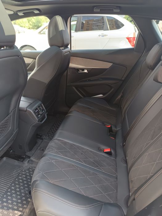 Peugeot 3008 GT Blue HD 180 к.с