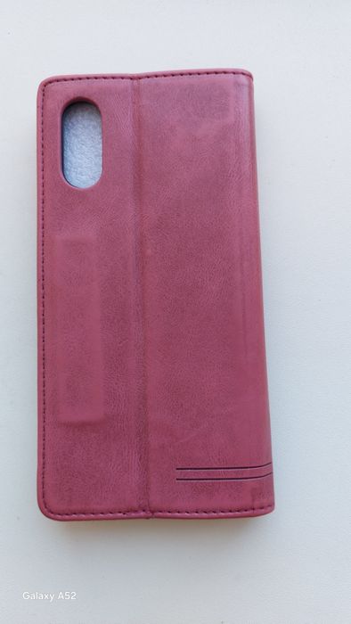 Продам чехол-книжка на Samsung a02
