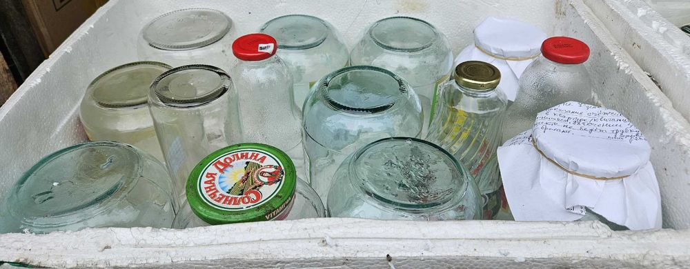 Банки стеклянные разного объема