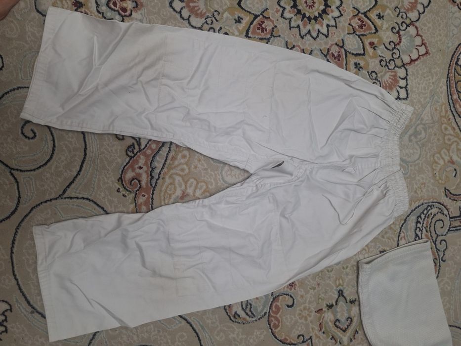 Продам  кимано сос хор размер 160