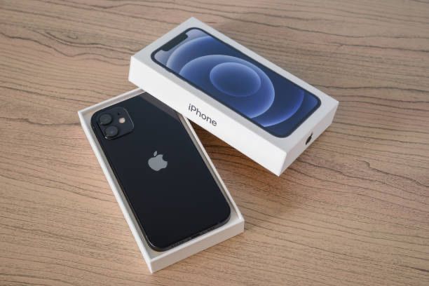 Продается IPhone 12