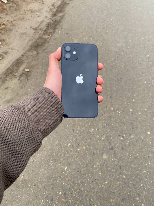 Iphone 12 sotiladi