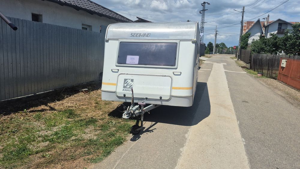 Vand sau schimb rulota cu diverse