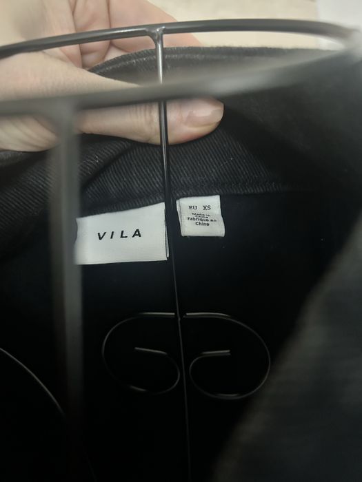 Bluză H&M, neagră, superbă.