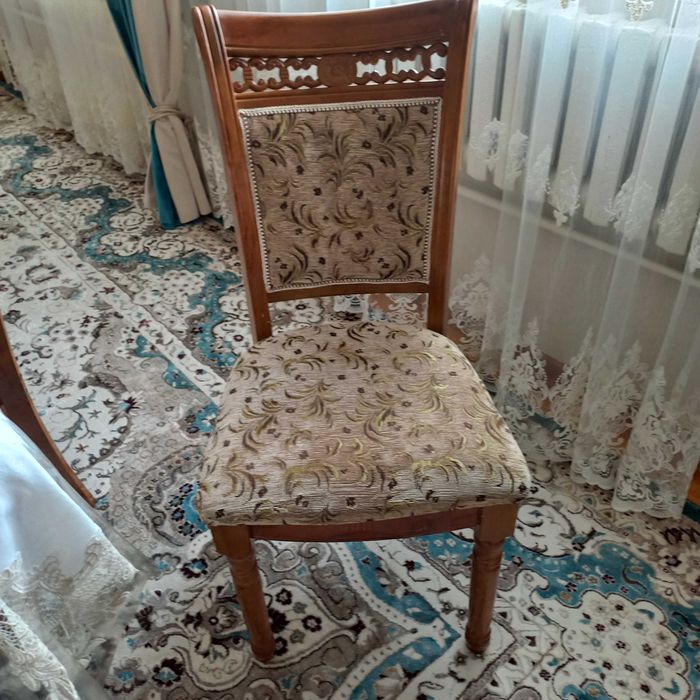 стол со стульями