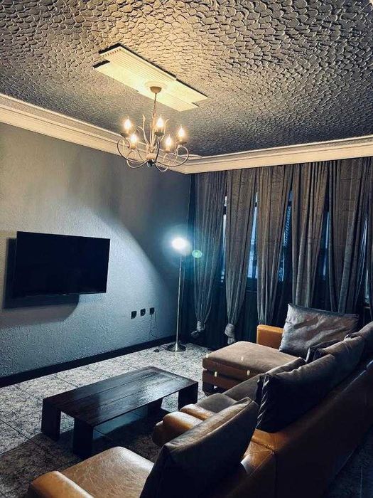 ЕЛЕГАНТЕН напълно обзаведен апартамент в ЦЕНТЪРА на гр. Карлово