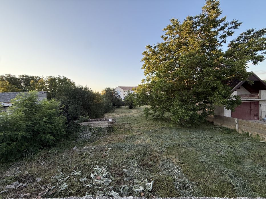 Ofer spre vanzare Teren intravilan 840 m2 ultracentral în Odoreu