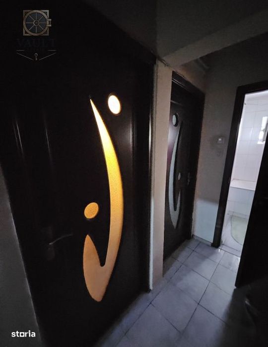 3 Camere-DECOMANDAT-Bloc Anvelopat-Bulevardul Chisinau