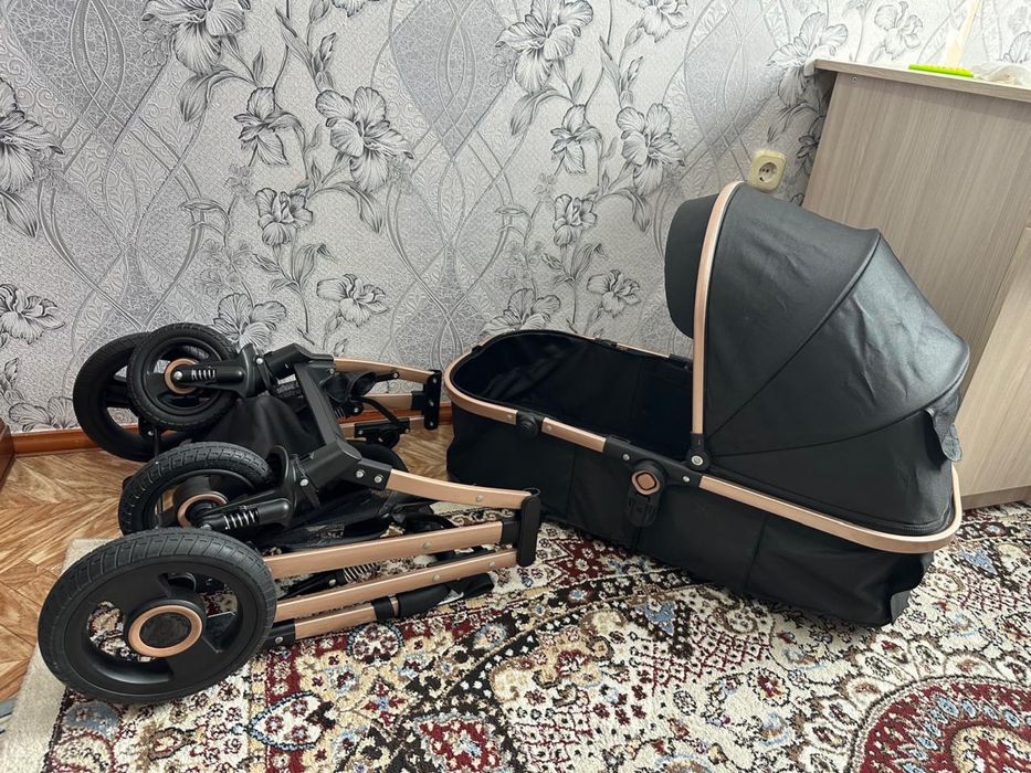 Продам детскую коляску